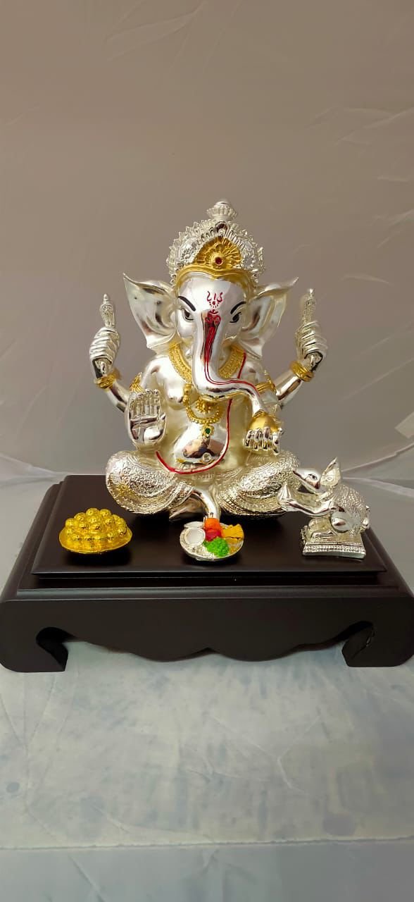 Ganesh ji in 2 sizes with box 